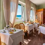 Europa 3*
