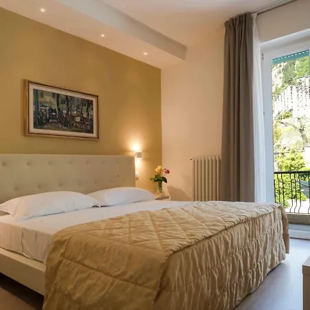 Europa Hotel 3*