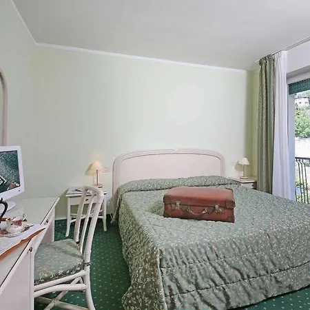 Hotel Europa 3*